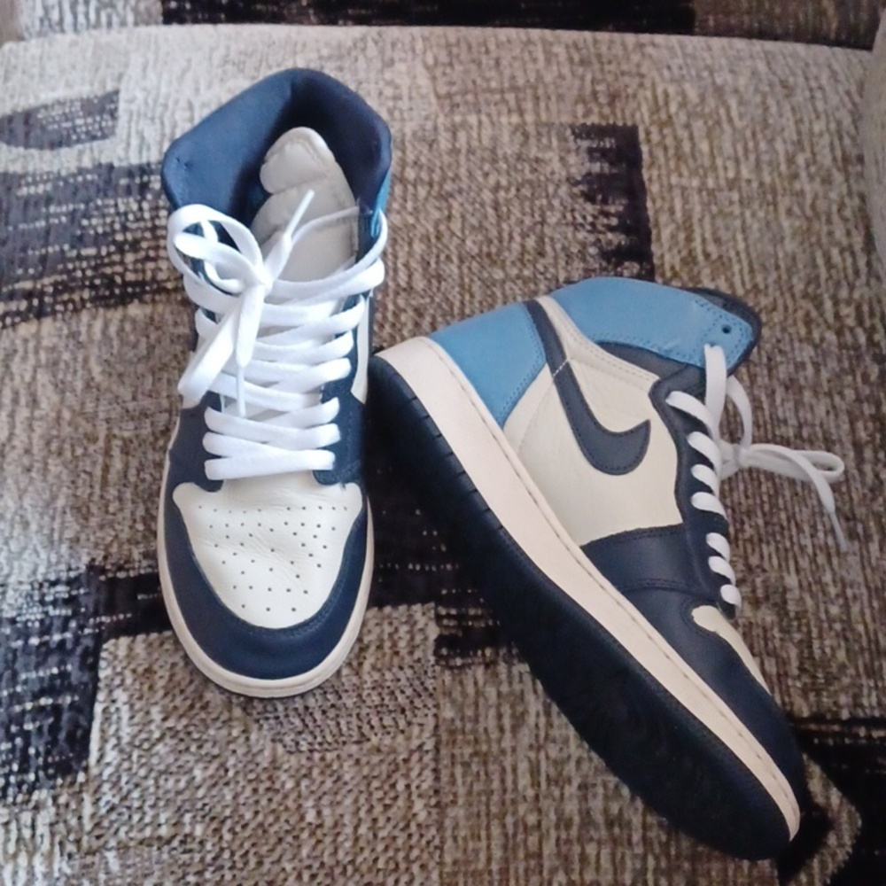 Nike Air Jordan 1 Retro High Obsidian Sneakers - Size 7 - Picture 3 of 14